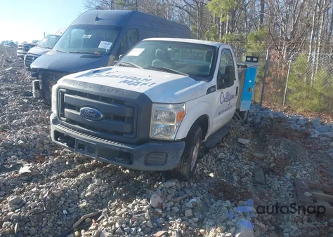 2016 Ford F-250 Xl z USA, uszkodzony, nr VIN 1FTBF2A61GED27395